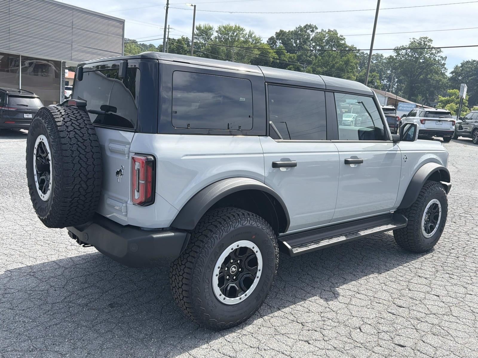 2025 Ford Bronco OUTER BANKS 4 DOOR 4X4