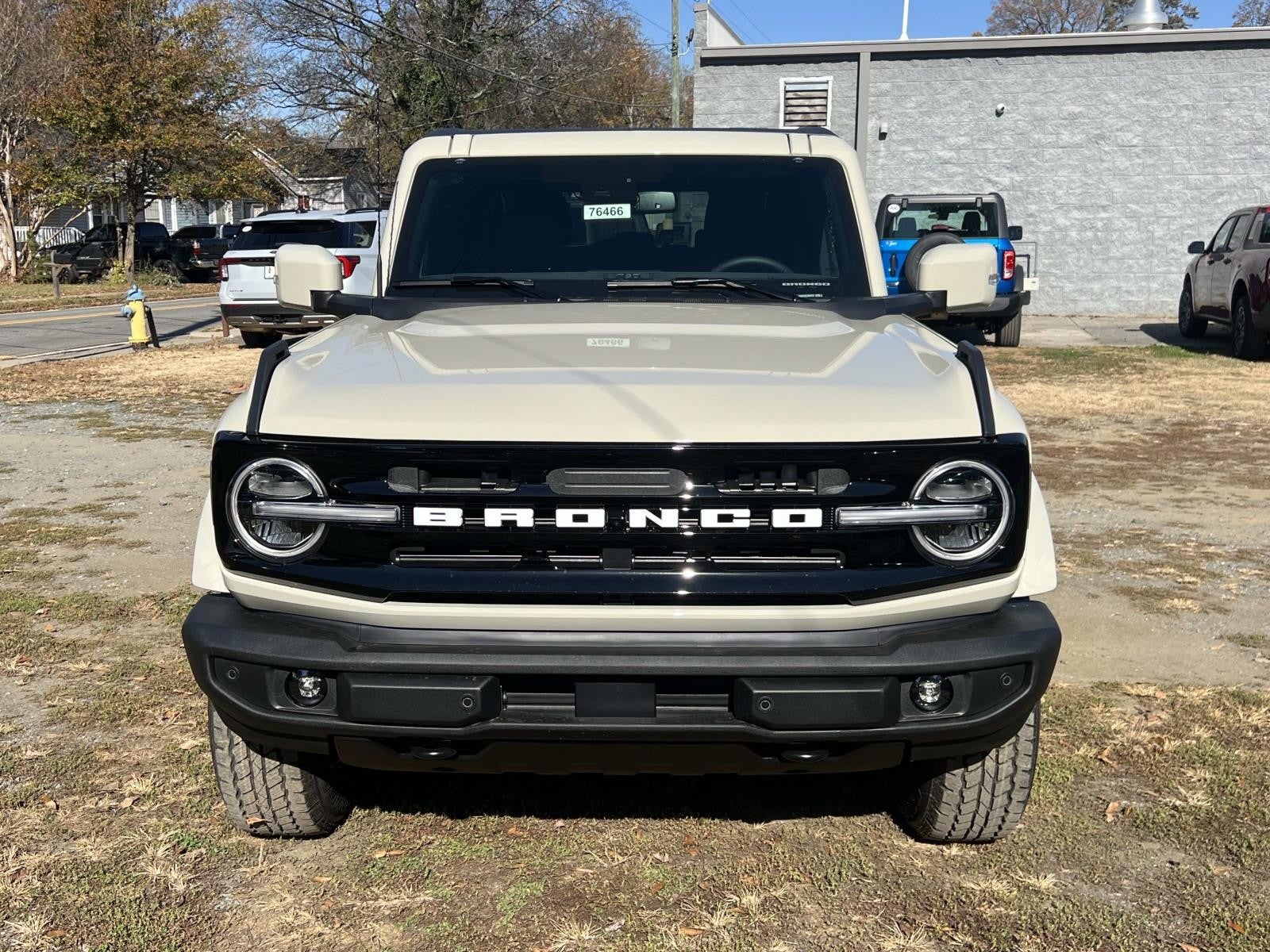 2025 Ford Bronco OUTER BANKS 4 DOOR 4X4