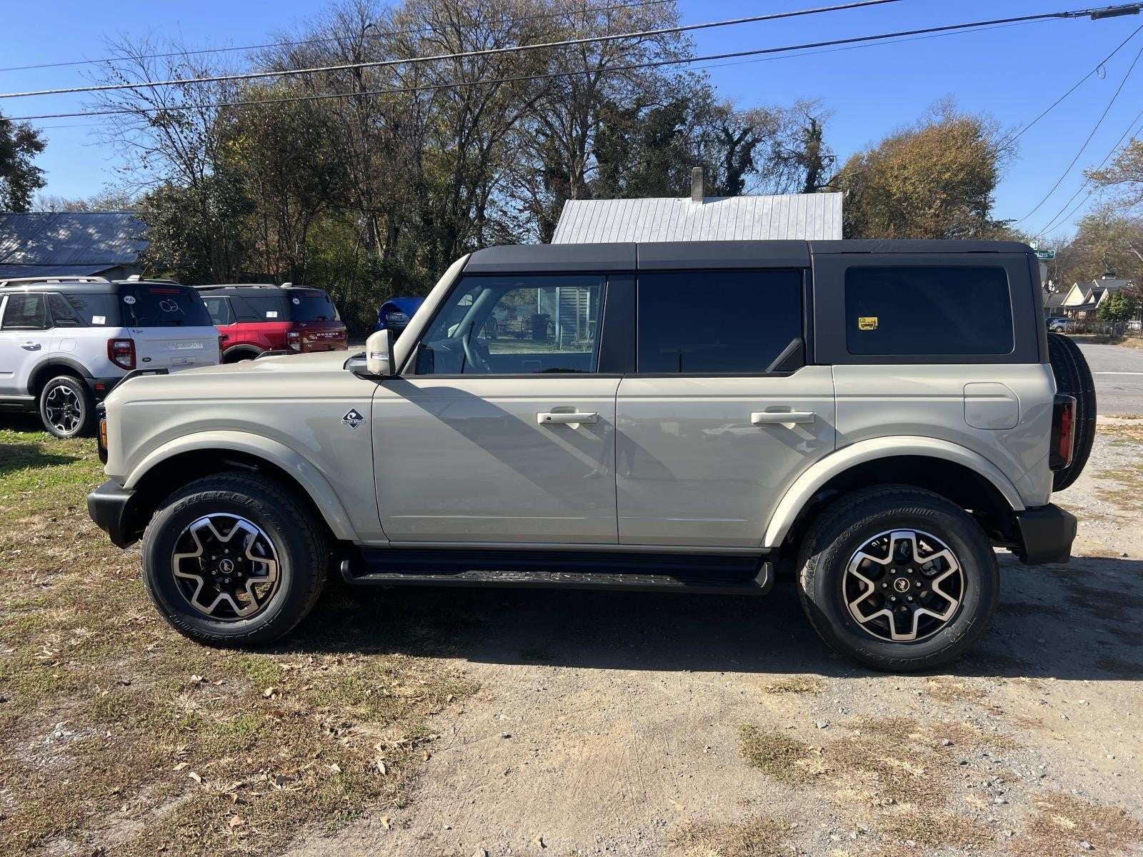 2025 Ford Bronco OUTER BANKS 4 DOOR 4X4
