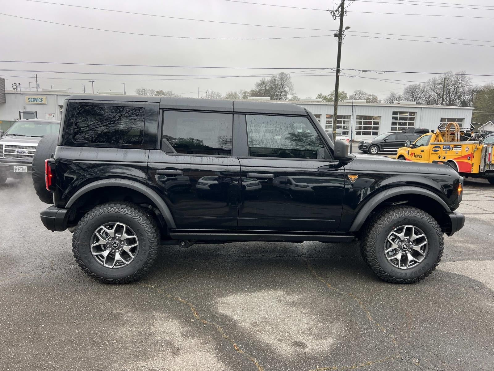 2025 Ford Bronco BADLANDS 4 DOOR ADVANCED