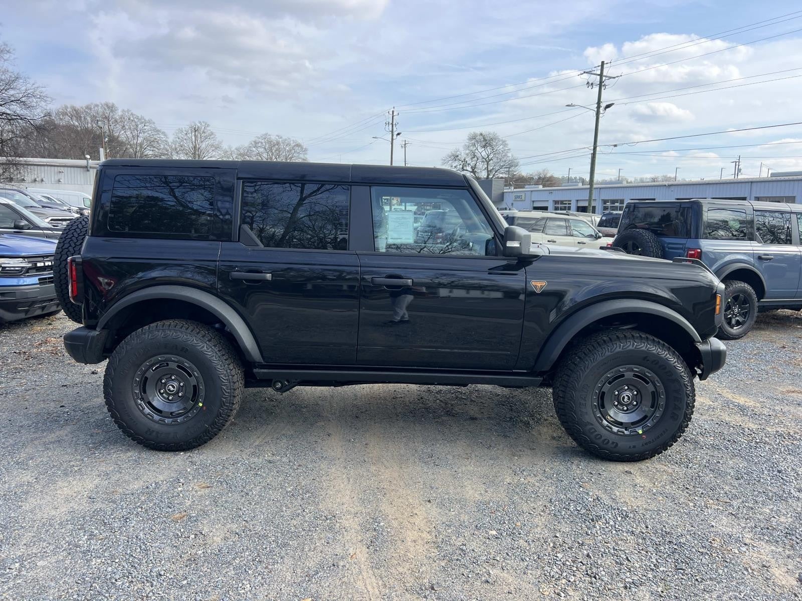 2025 Ford Bronco BADLANDS 4 DOOR ADVANCED