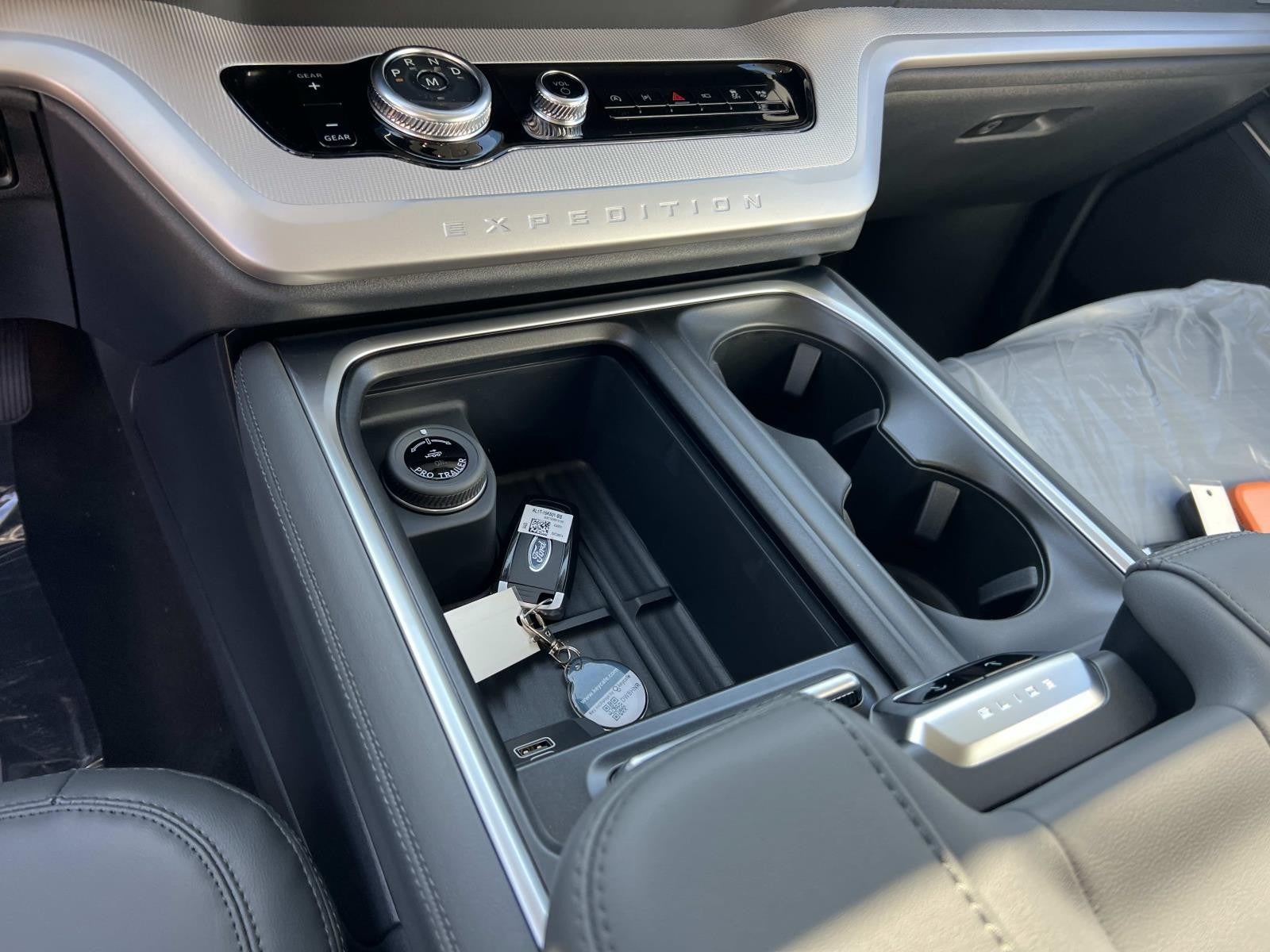 2026 Ford Expedition Max ACTIVE 4X2