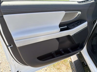 2027 Ford Expedition Max PLATINUM 4X4