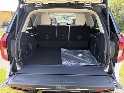 2027 Ford Expedition Max PLATINUM 4X4