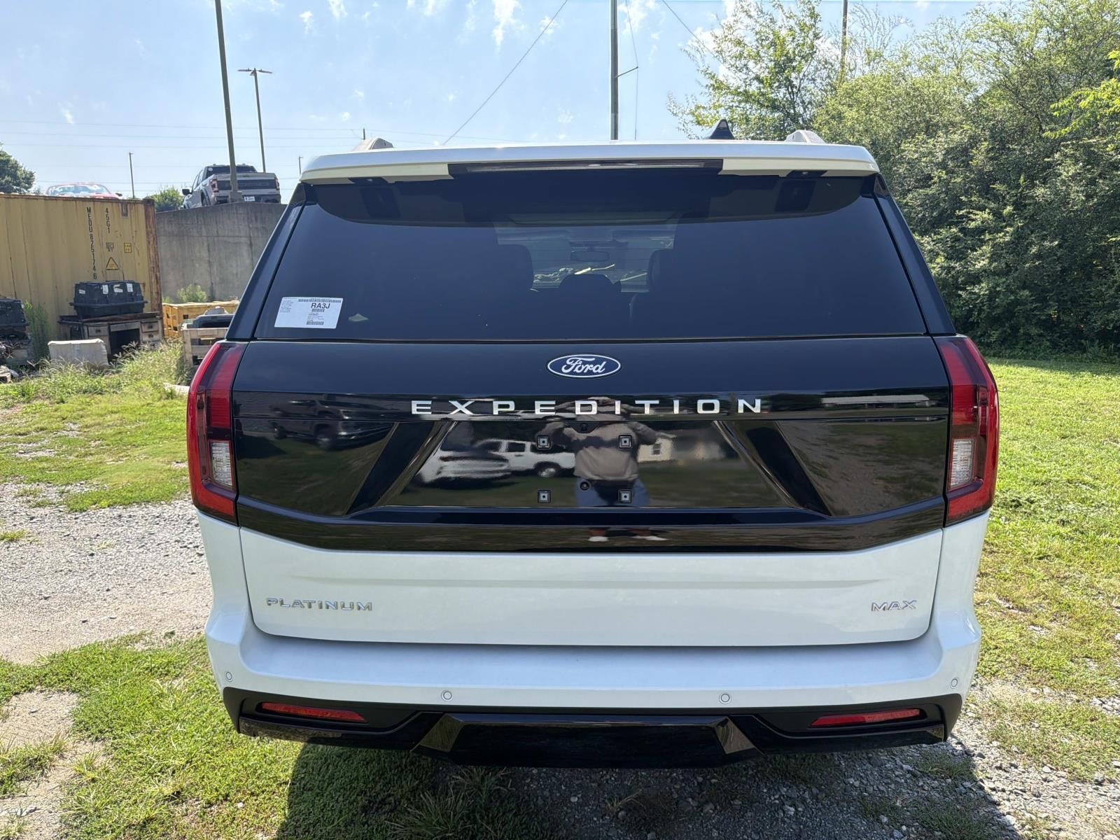 2027 Ford Expedition Max PLATINUM 4X4