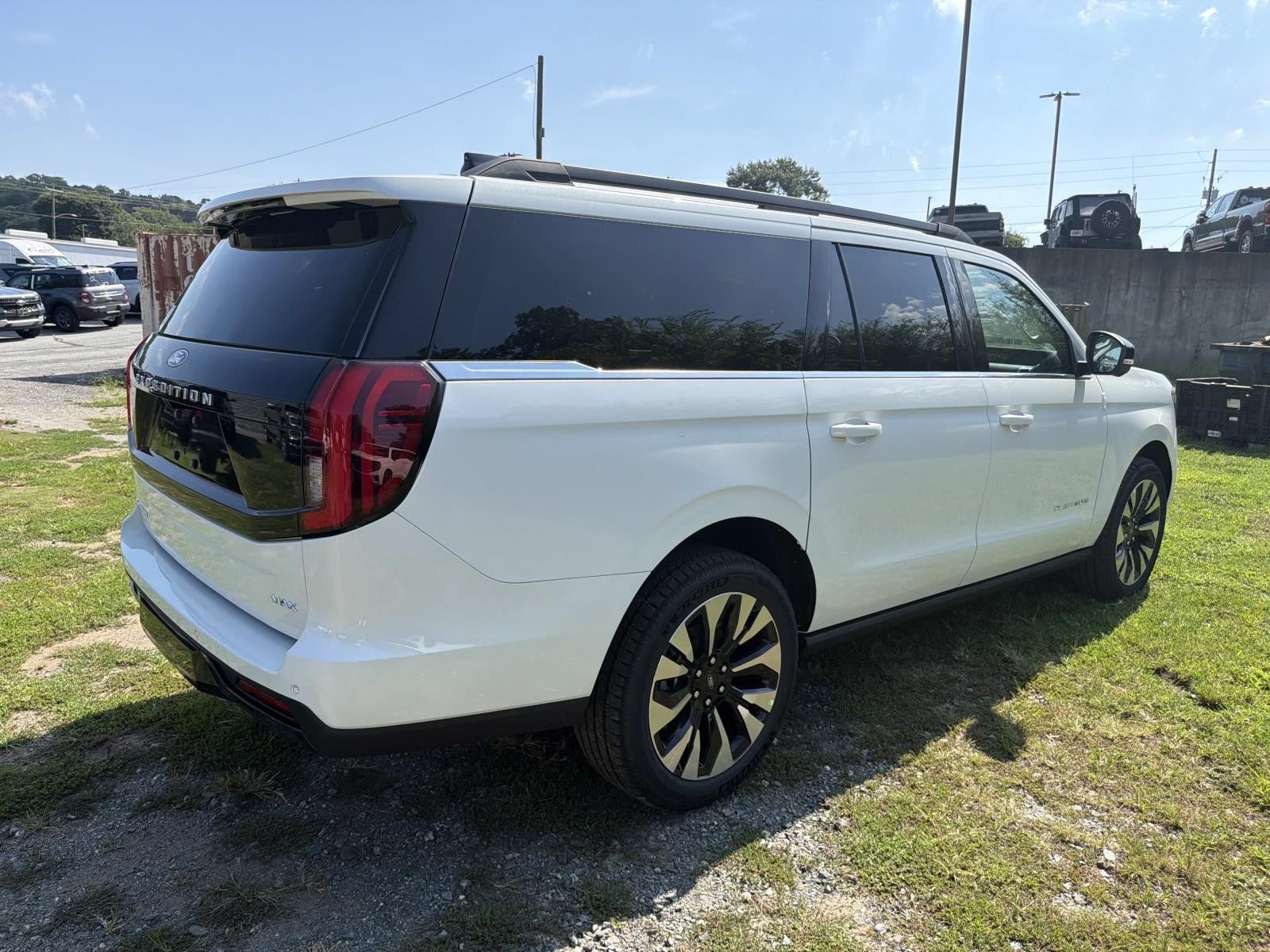 2027 Ford Expedition Max PLATINUM 4X4