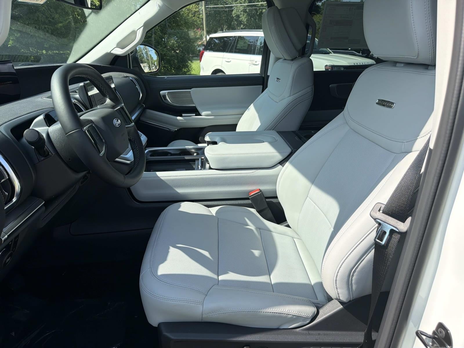 2027 Ford Expedition Max PLATINUM 4X4