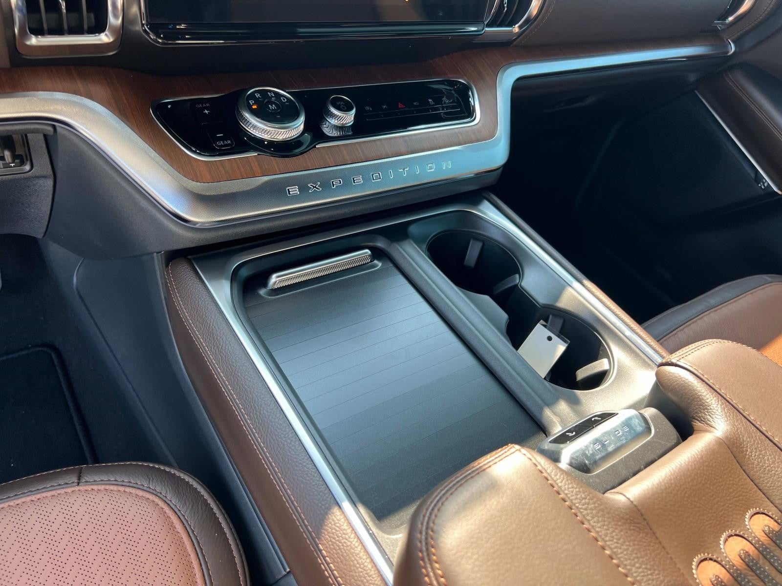 2025 Ford Expedition Max KING RANCH 4X4