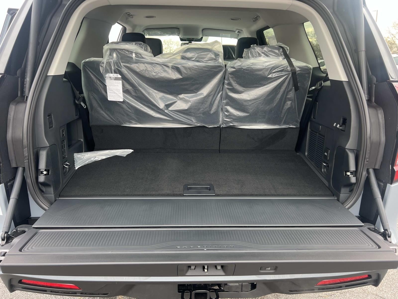 2026 Ford Expedition ACTIVE 4X2