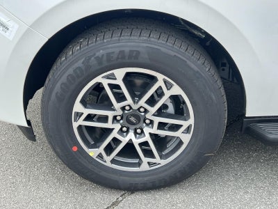 2026 Ford Expedition ACTIVE 4X2