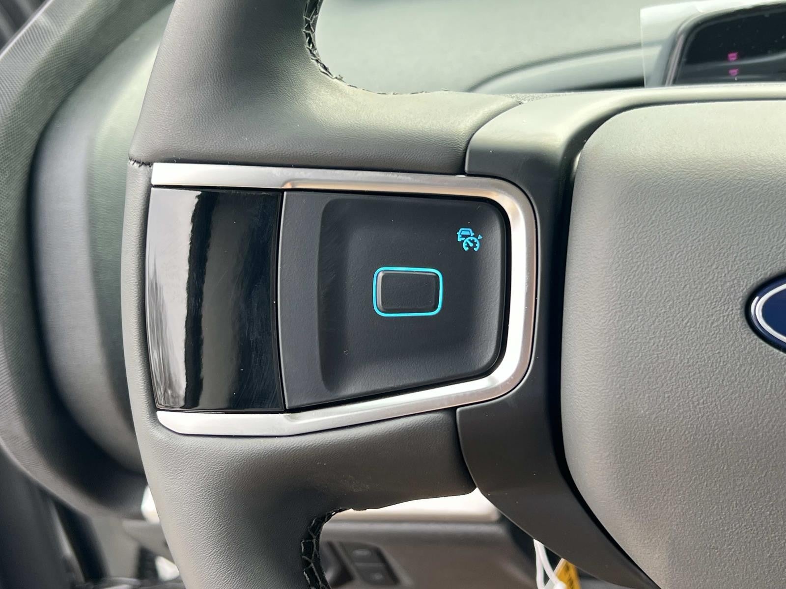 2026 Ford Expedition ACTIVE 4X2