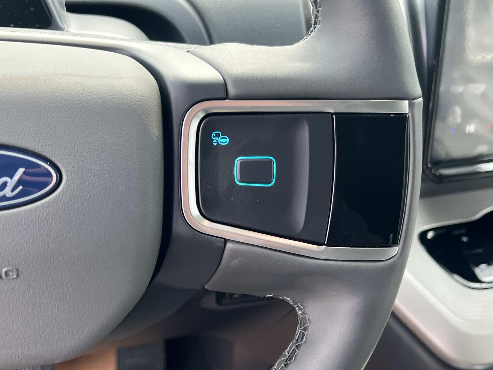 2026 Ford Expedition ACTIVE 4X2