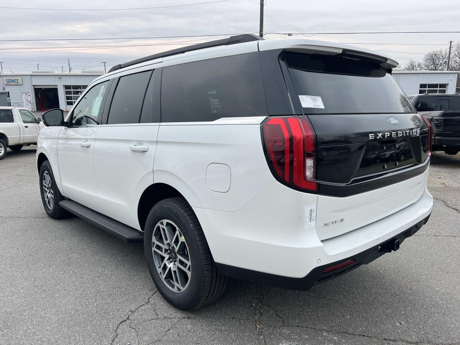 2026 Ford Expedition ACTIVE 4X2