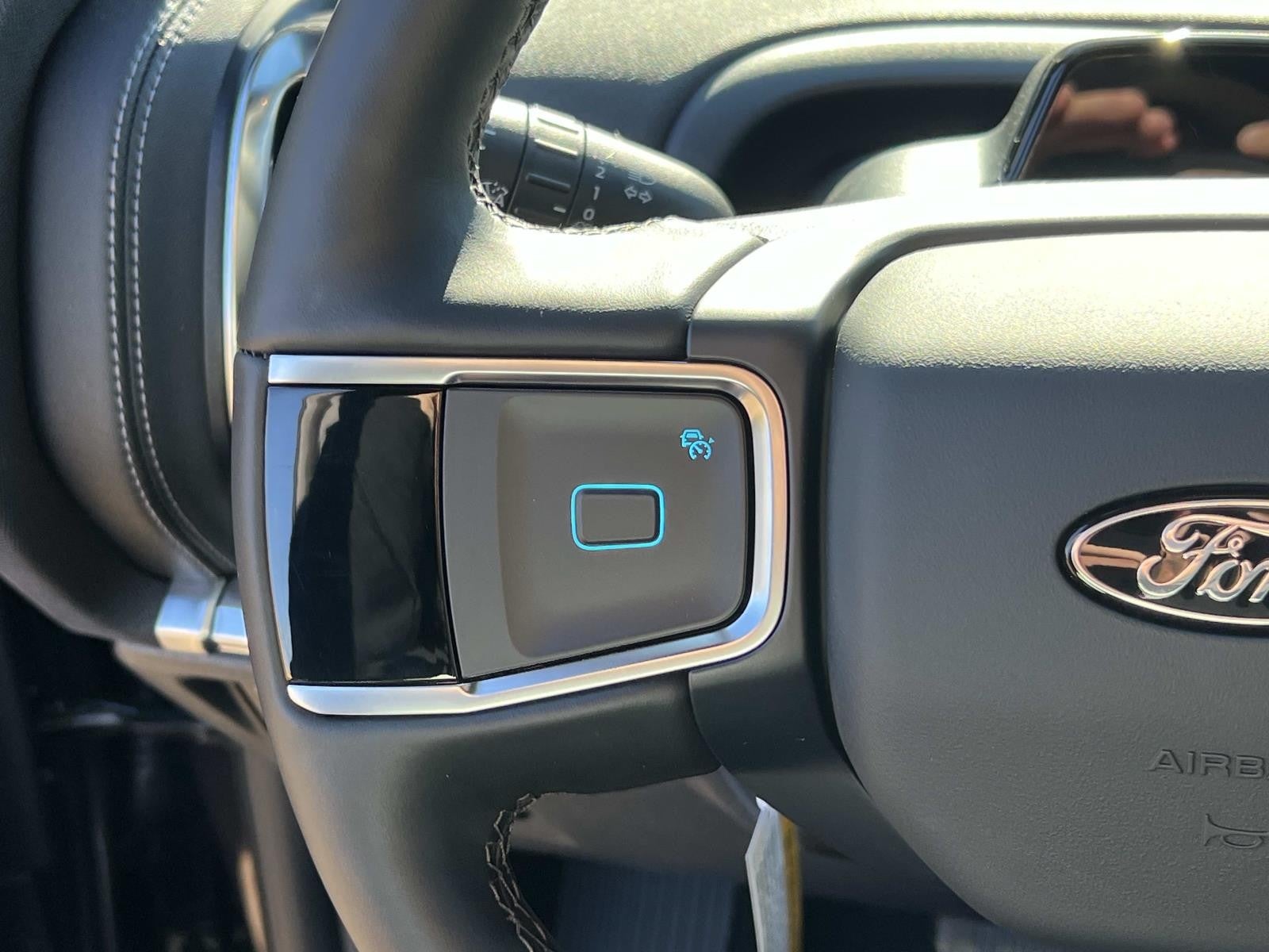 2026 Ford Expedition PLATINUM 4X4