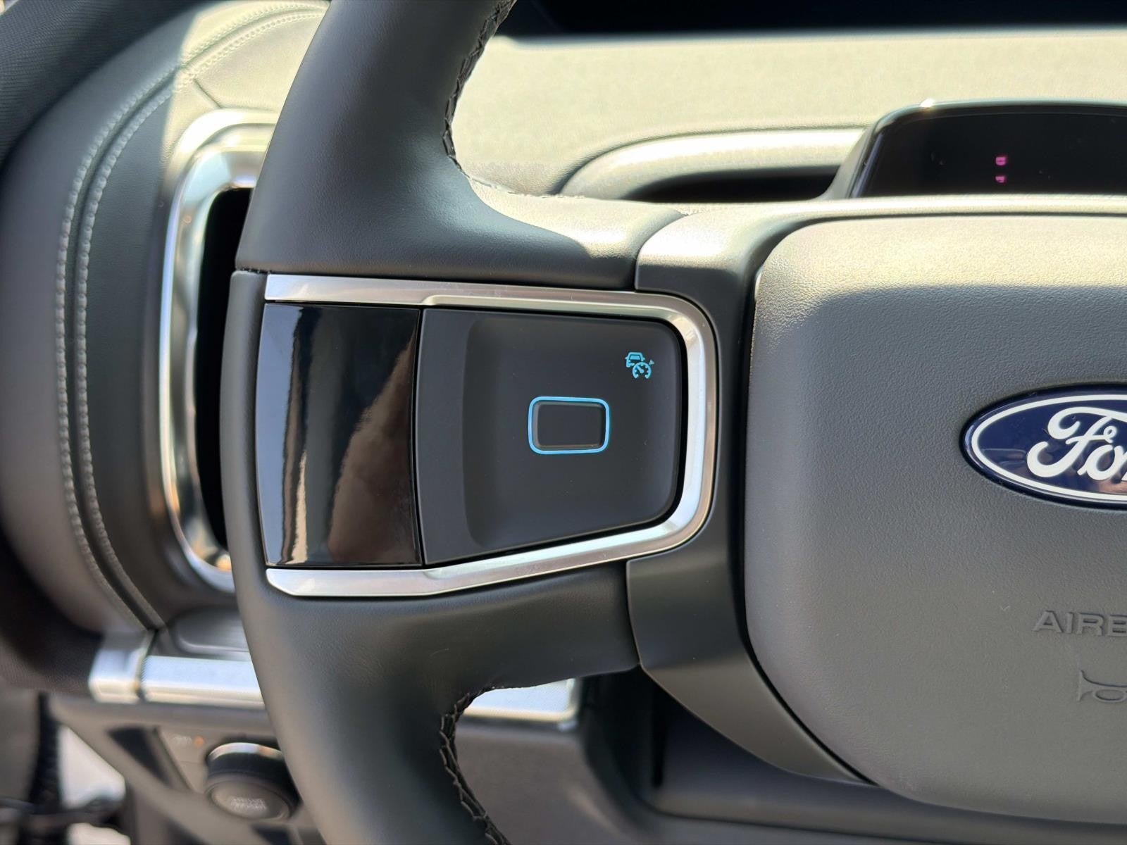 2027 Ford Expedition PLATINUM 4X4