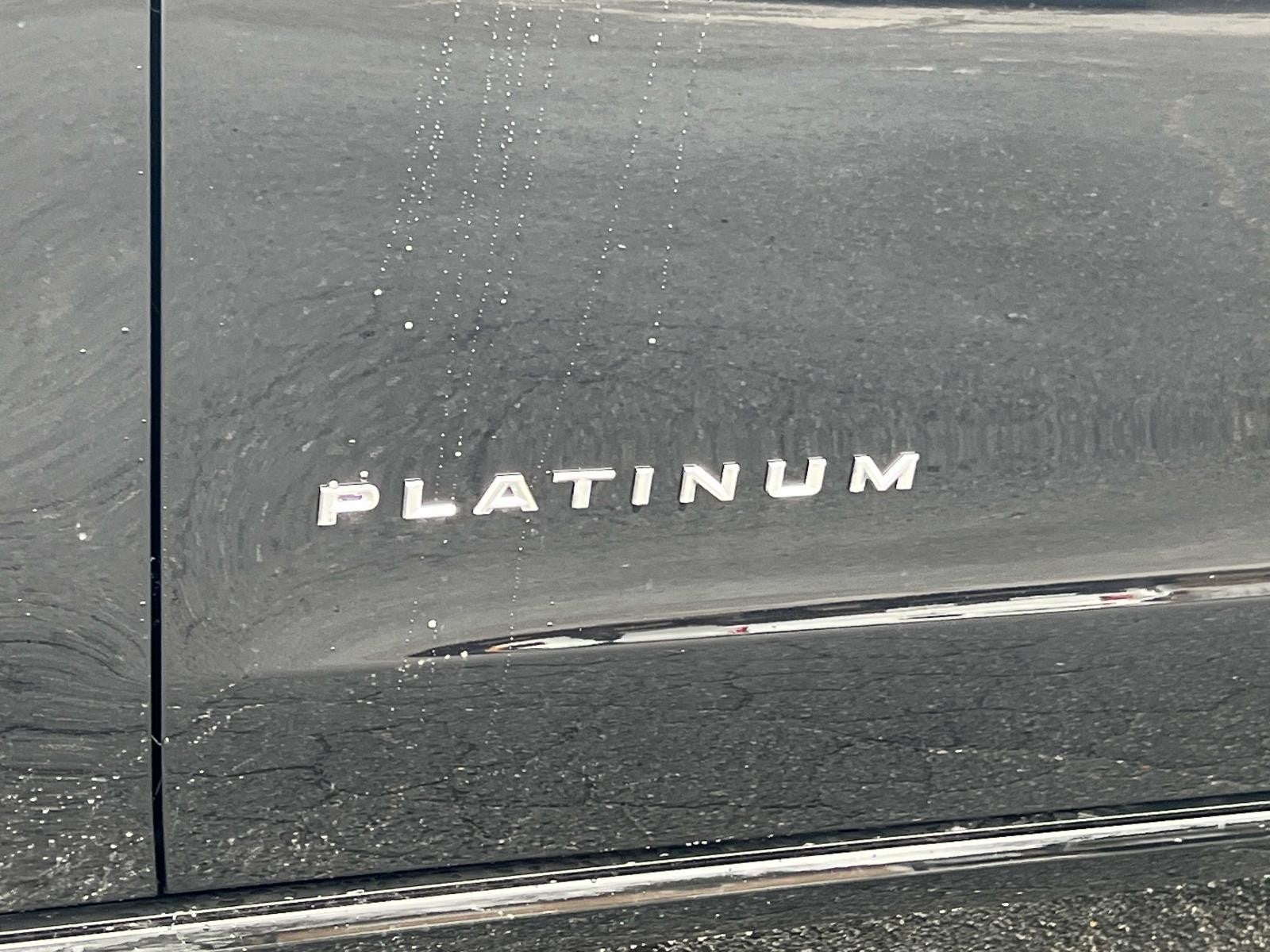 2026 Ford Expedition PLATINUM 4X4