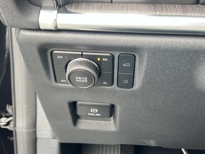 2026 Ford Expedition PLATINUM 4X4