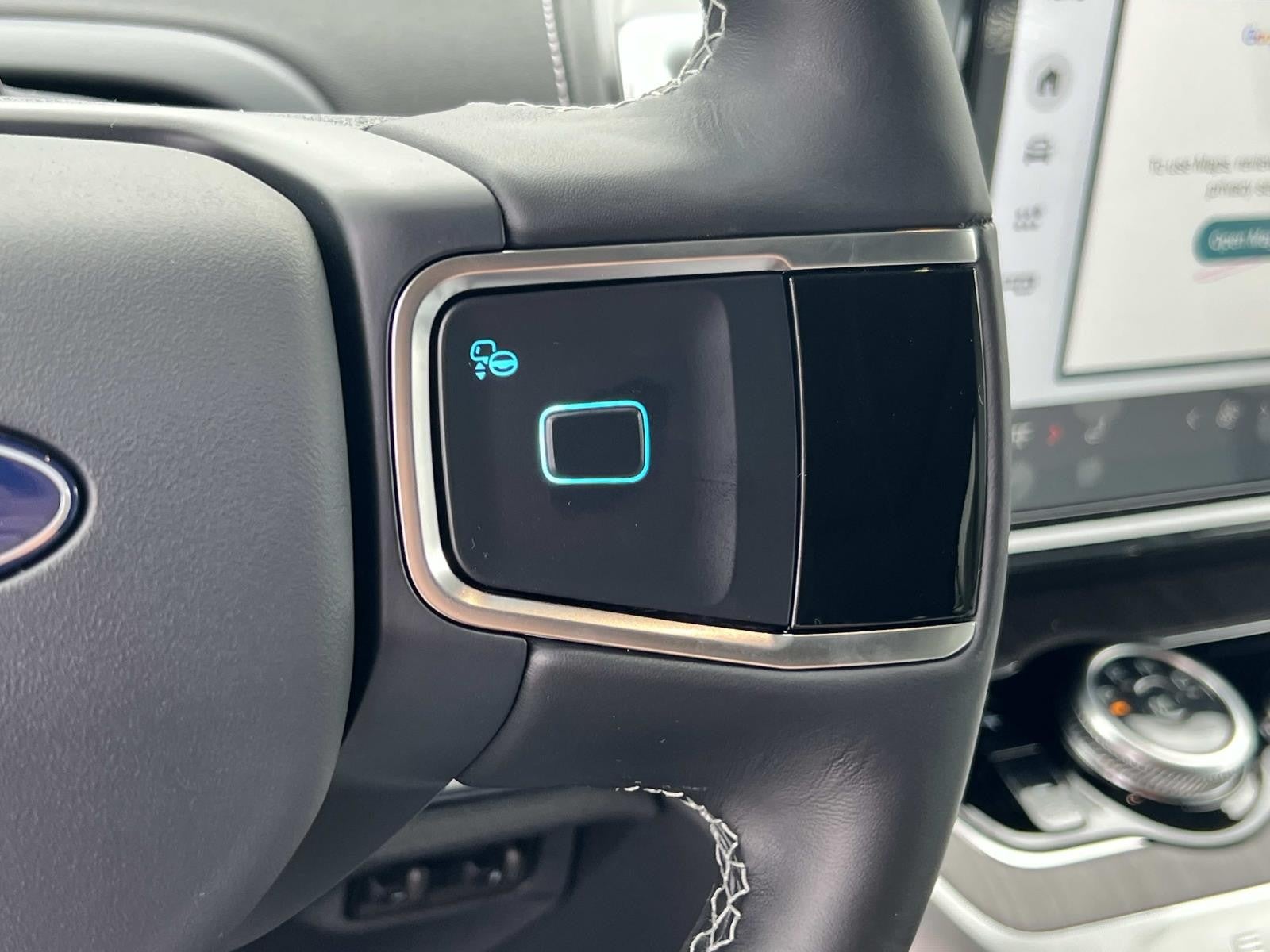 2026 Ford Expedition PLATINUM 4X4