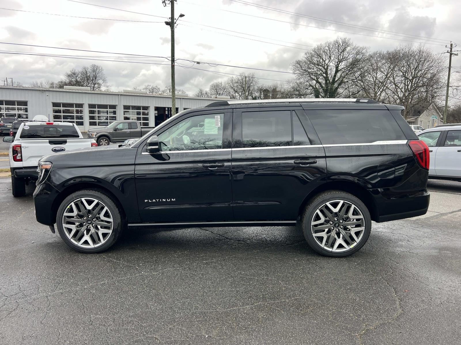 2026 Ford Expedition PLATINUM 4X4