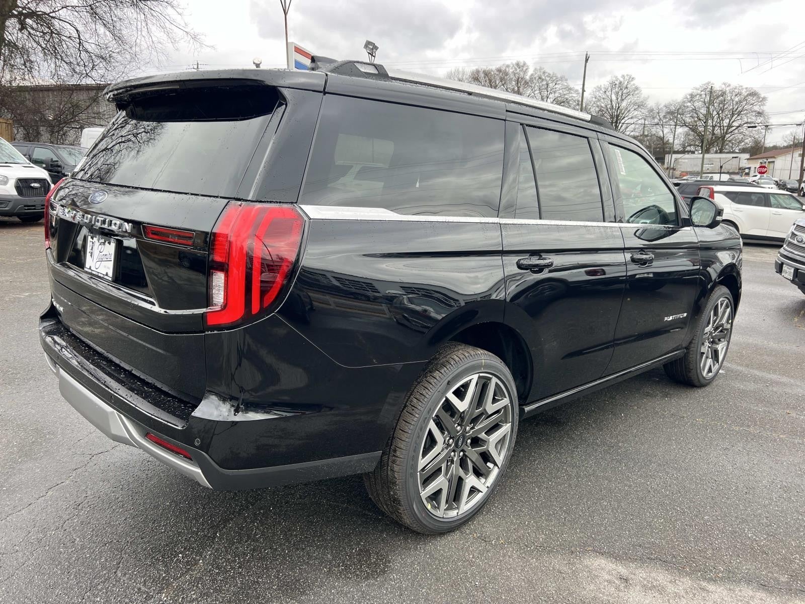 2026 Ford Expedition PLATINUM 4X4