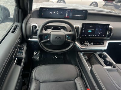 2025 Ford Expedition PLATINUM 4X4