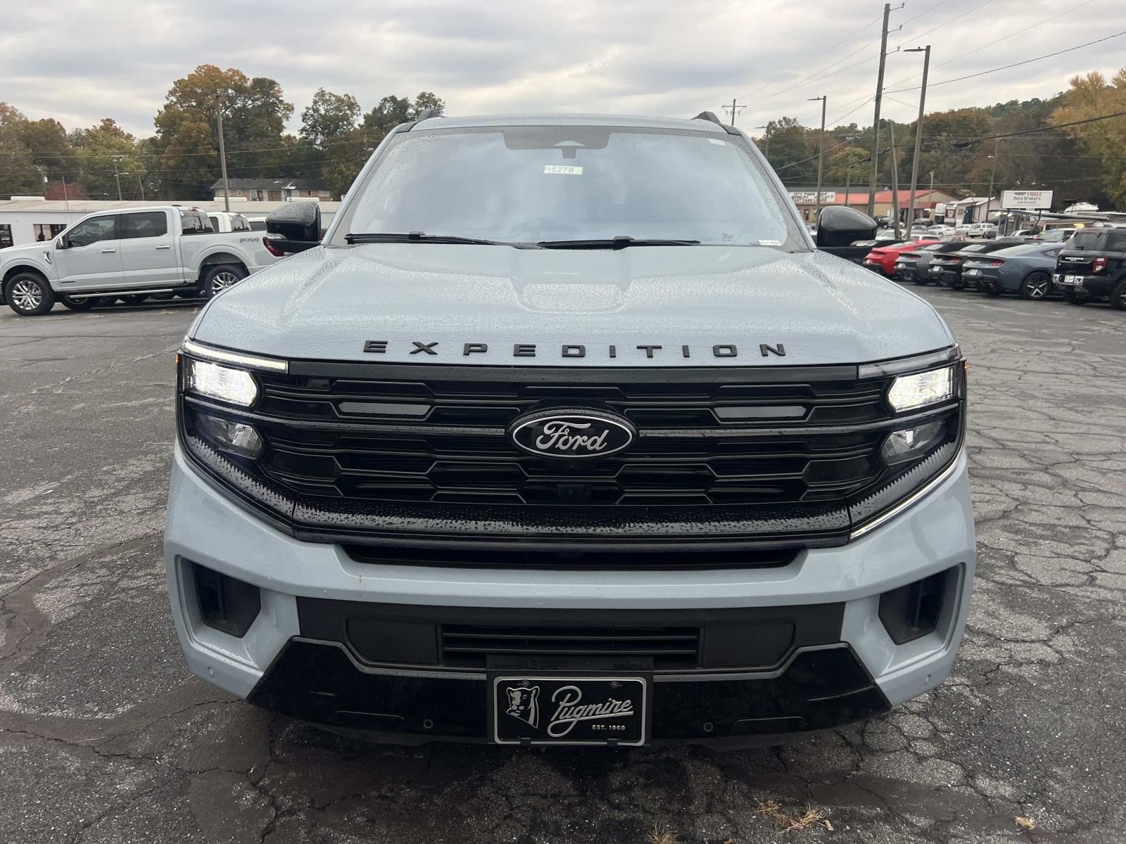 2025 Ford Expedition PLATINUM 4X4