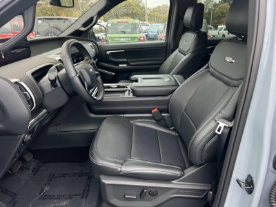 2025 Ford Expedition PLATINUM 4X4