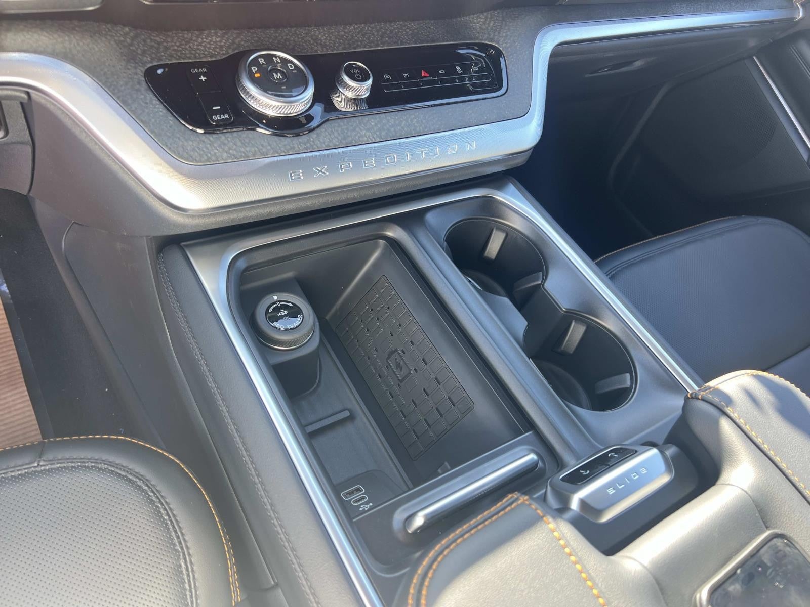 2025 Ford Expedition TREMOR 4X4