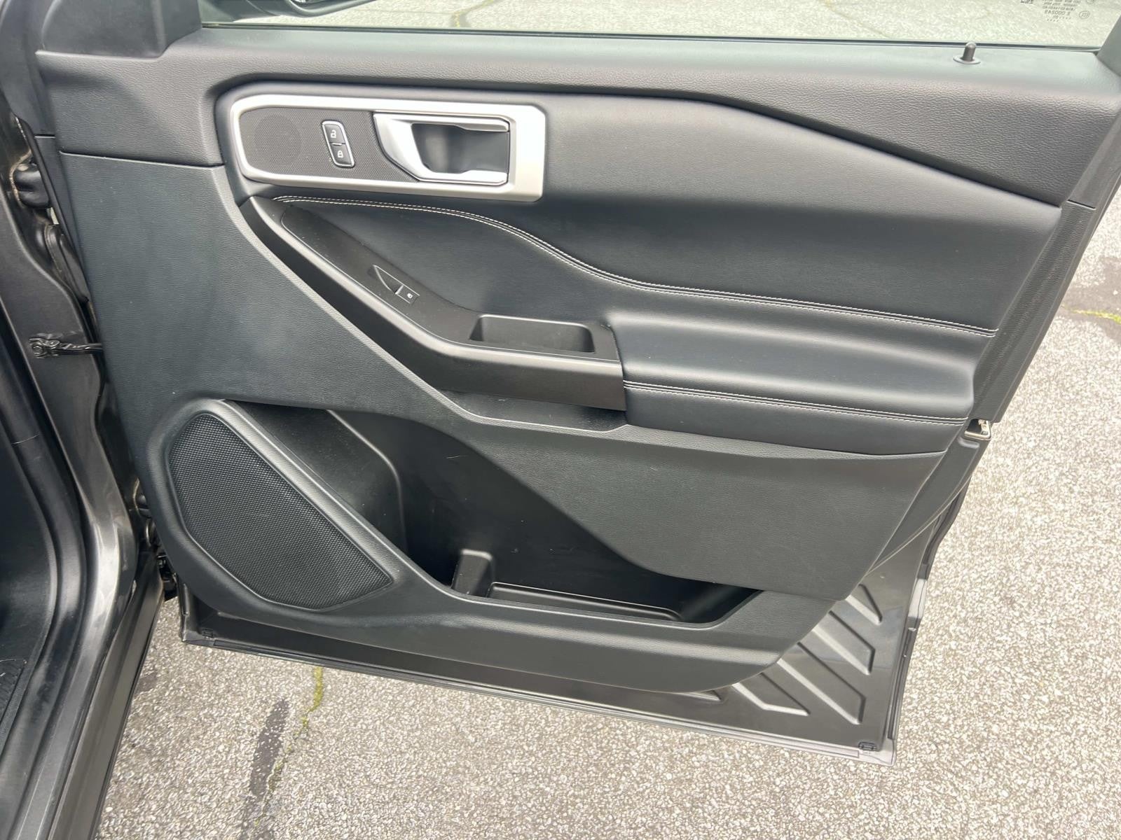 2020 Ford Explorer XLT RWD