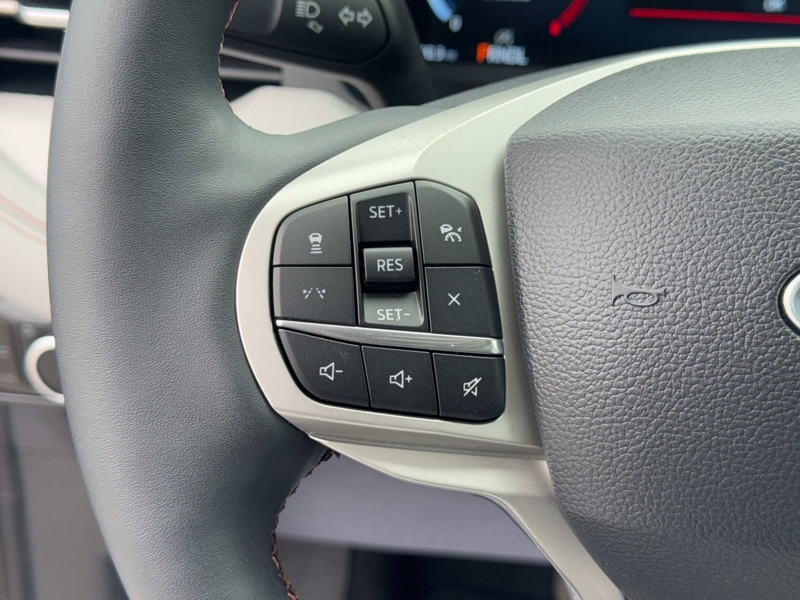 2025 Ford Explorer ACTIVE RWD