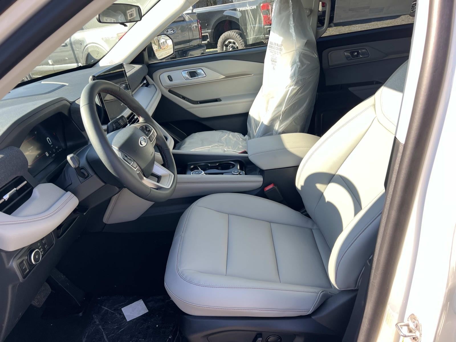 2026 Ford Explorer ACTIVE (100A) RWD