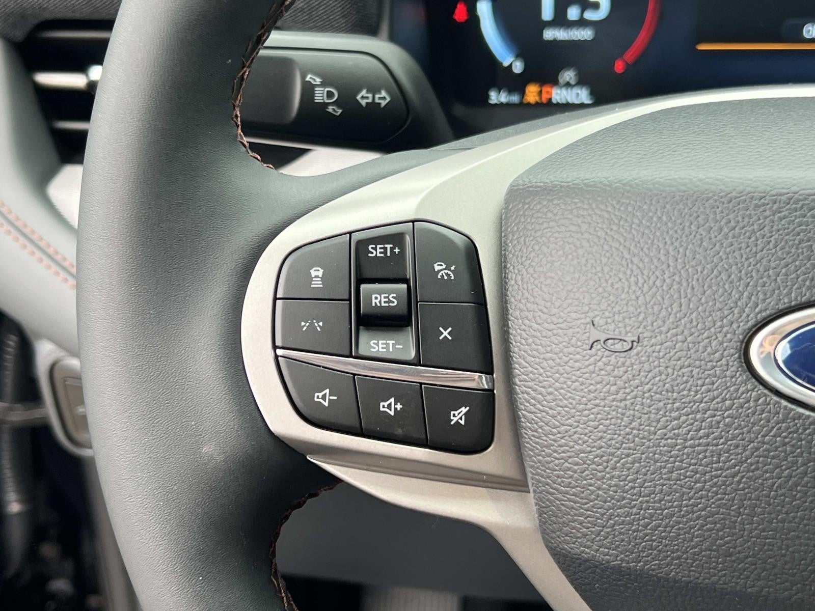 2026 Ford Explorer ACTIVE (100A) RWD