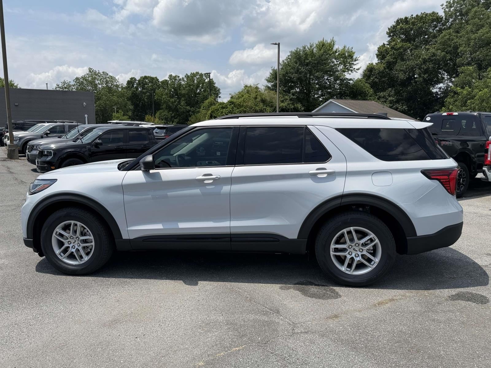 2026 Ford Explorer ACTIVE RWD