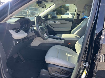 2025 Ford Explorer ACTIVE RWD
