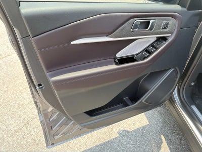 2026 Ford Explorer PLATINUM RWD