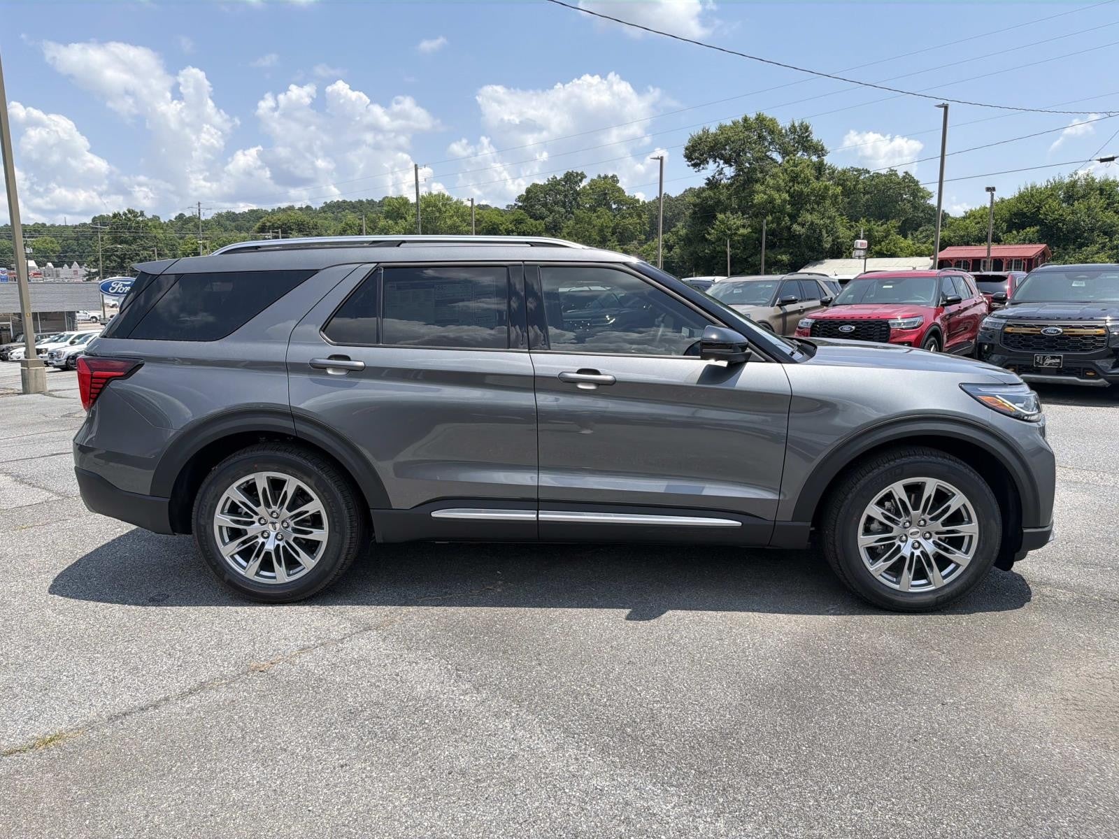 2026 Ford Explorer PLATINUM RWD
