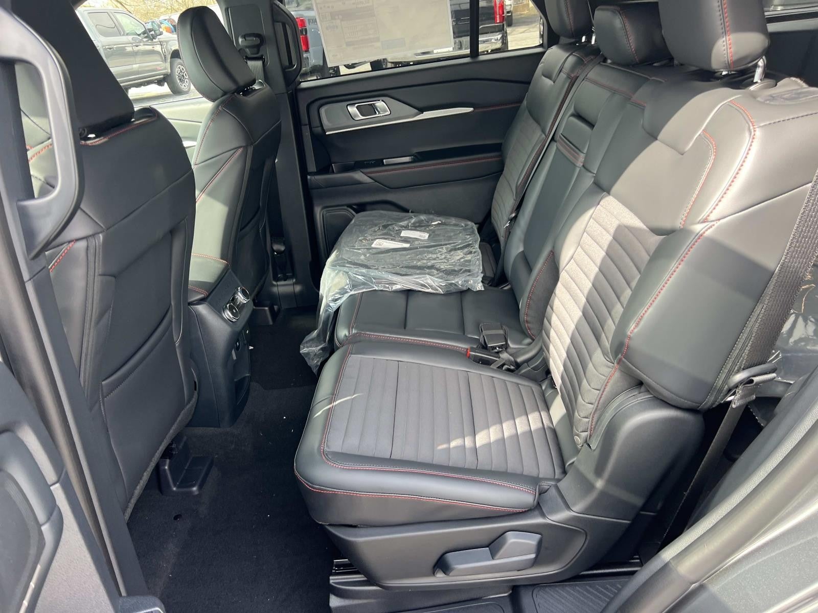 2026 Ford Explorer ST-LINE RWD