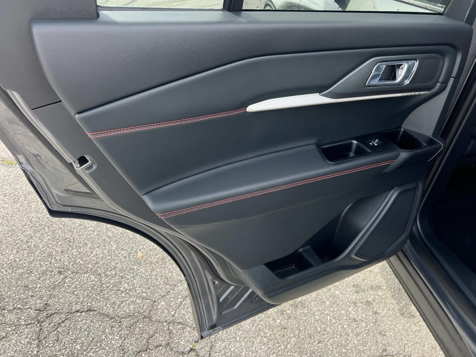 2026 Ford Explorer ST-LINE RWD