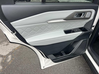 2026 Ford Explorer PLATINUM 4WD