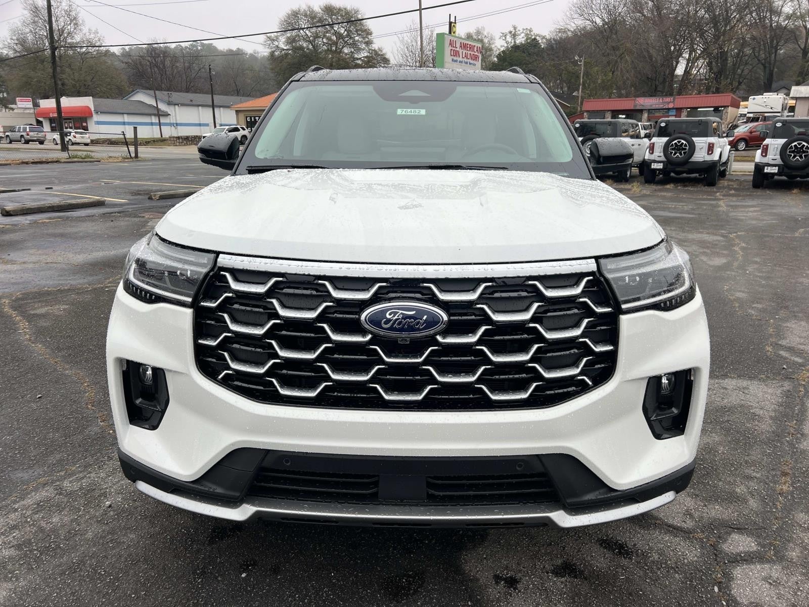 2026 Ford Explorer PLATINUM 4WD