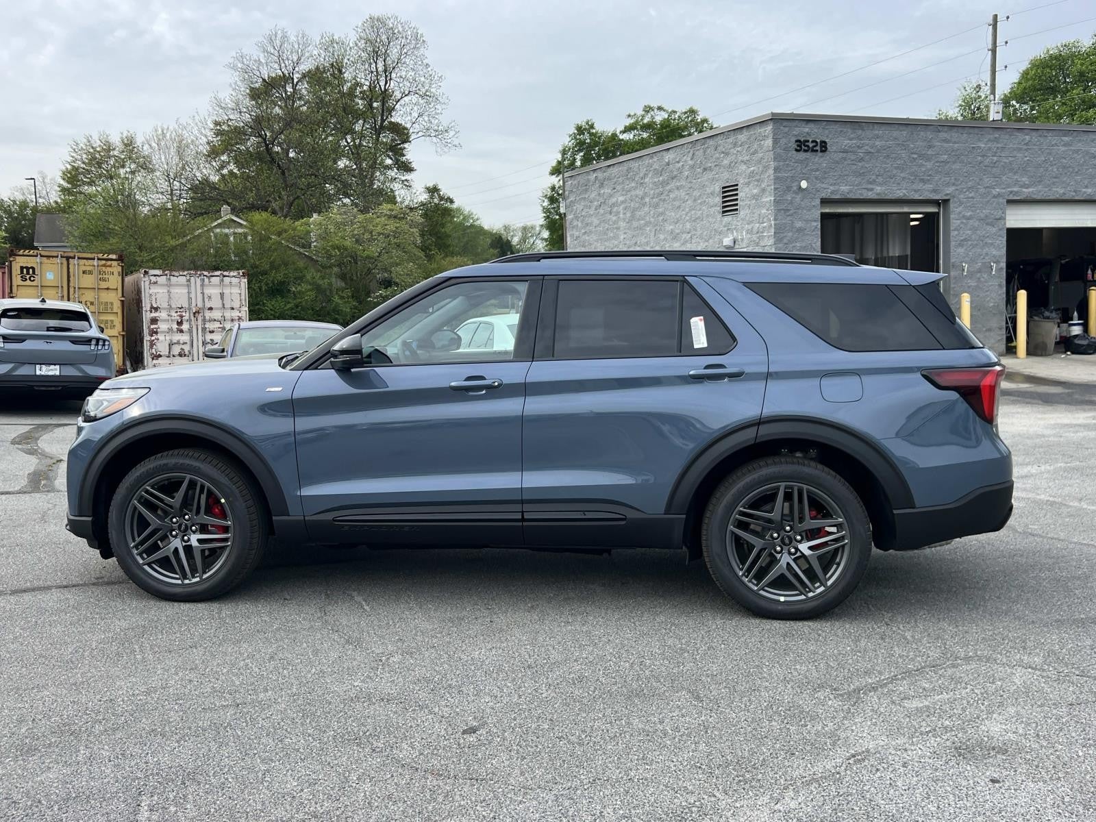 2026 Ford Explorer ST-LINE 4WD