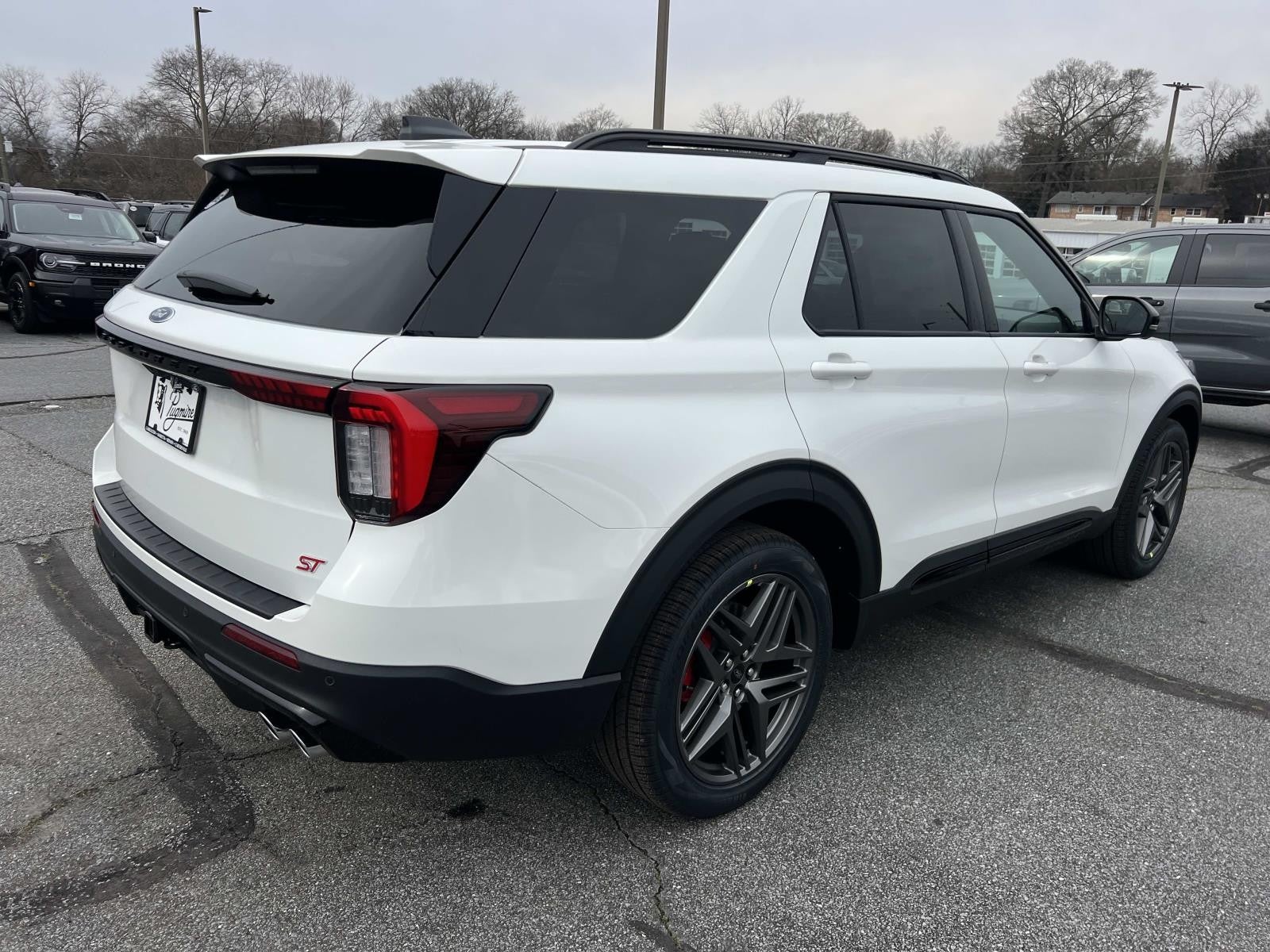 2026 Ford Explorer ST 4WD
