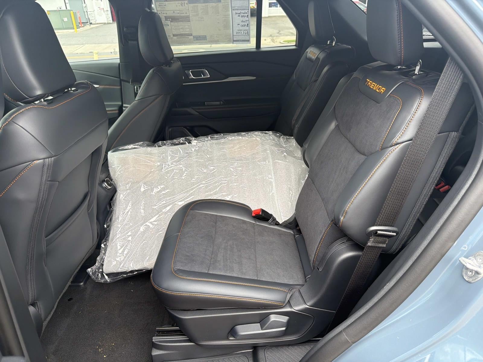 2026 Ford Explorer TREMOR 4WD