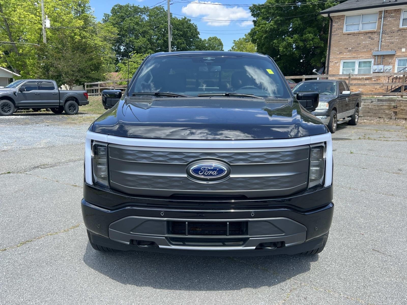 2023 Ford F-150 Lightning LARIAT