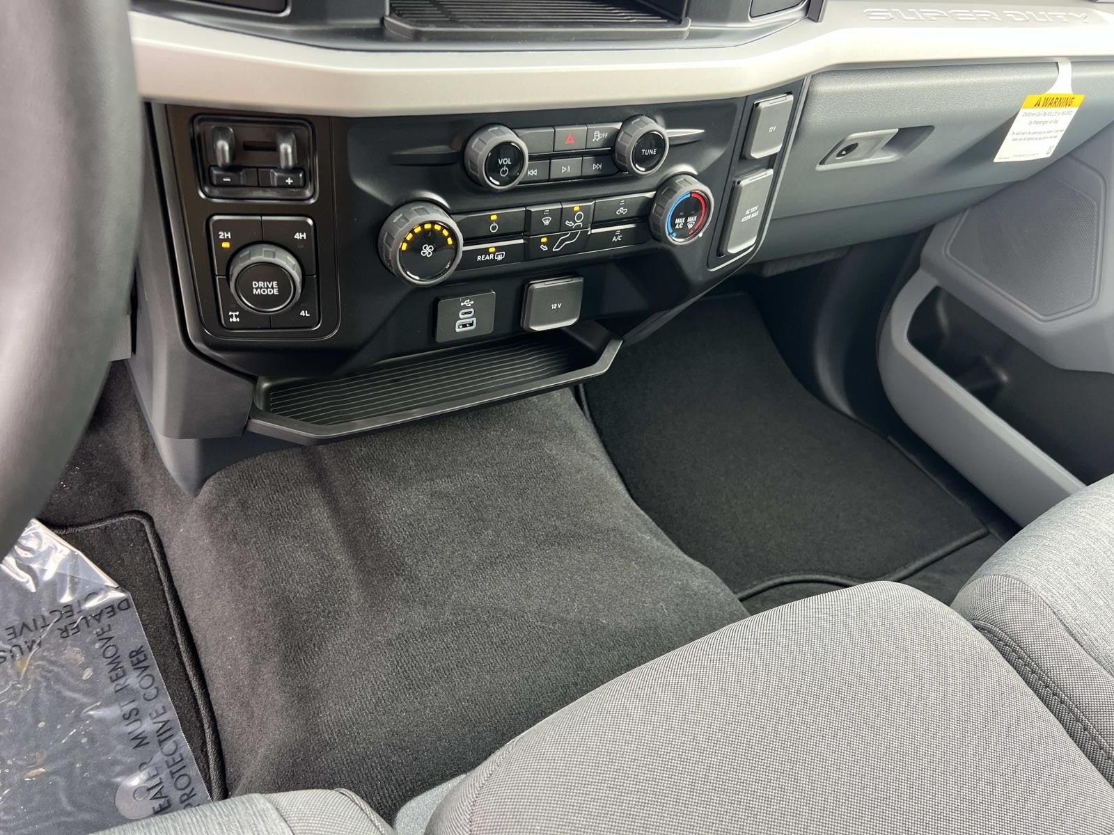 2026 Ford Super Duty F-250 SRW XL 4WD CREW CAB 6.75' BOX