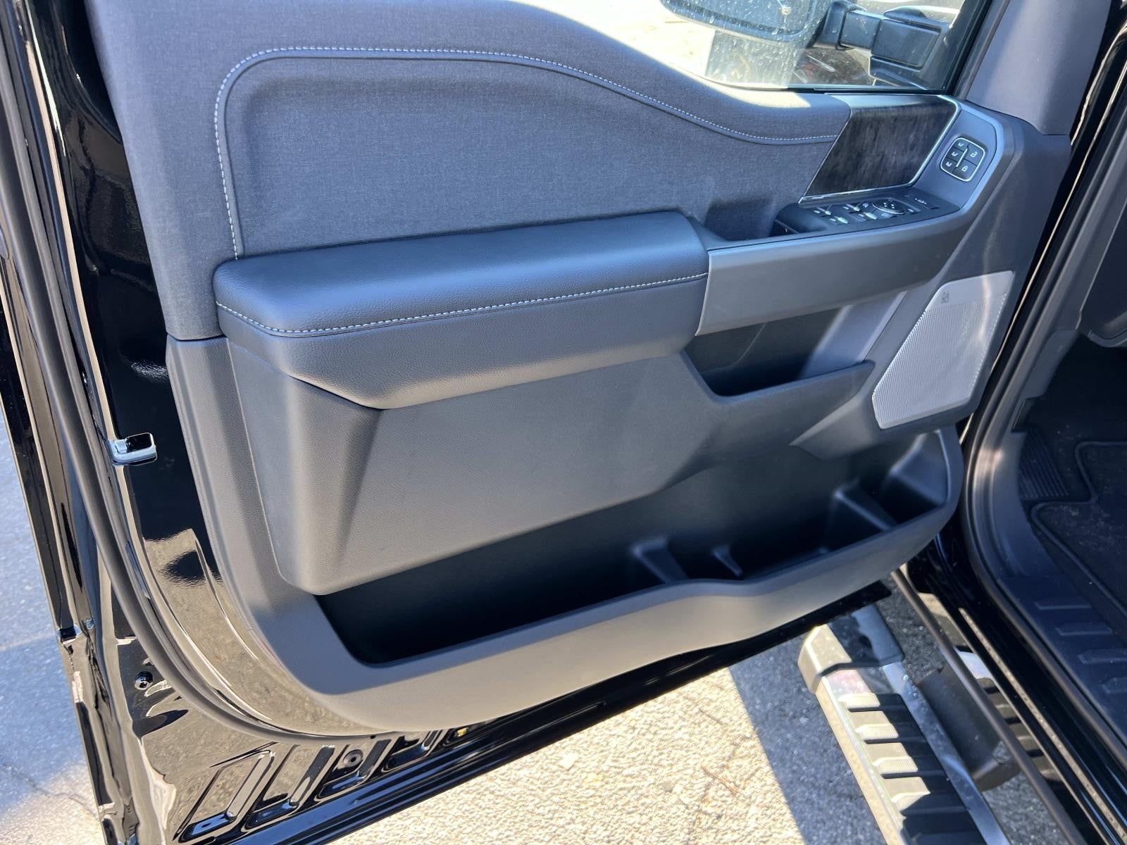 2026 Ford Super Duty F-250 SRW LARIAT 4WD CREW CAB 6.75'