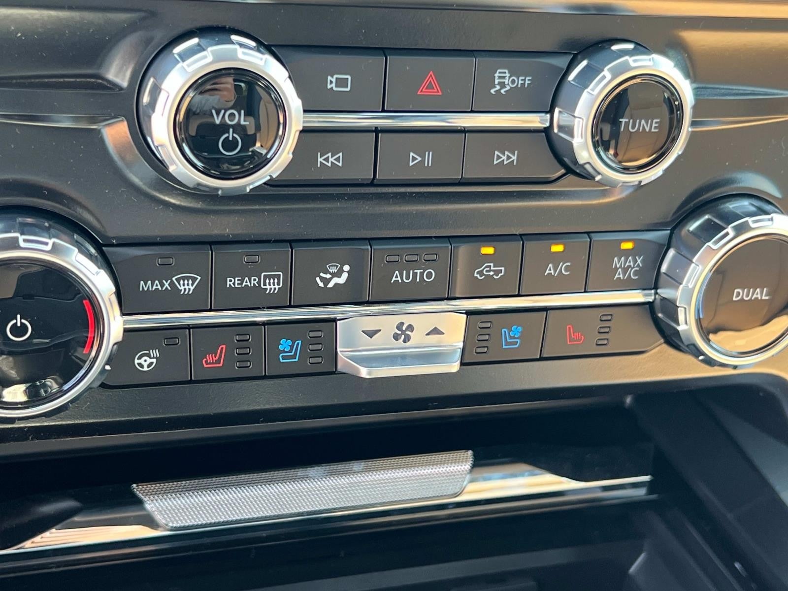 2025 Ford Super Duty F-250 SRW LARIAT 4WD CREW CAB 6.75' PUG PACKAGE