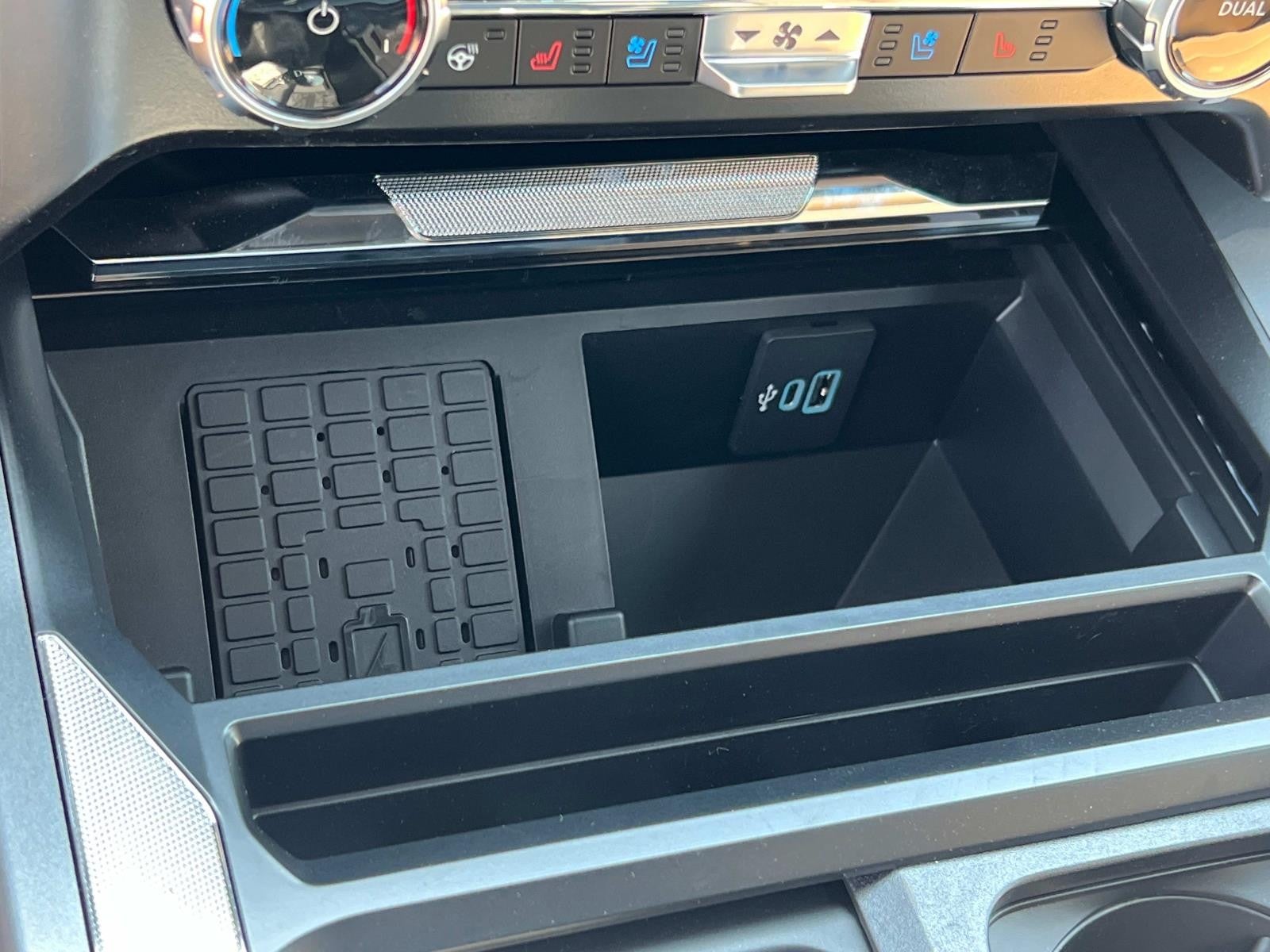 2025 Ford Super Duty F-250 SRW LARIAT 4WD CREW CAB 6.75' PUG PACKAGE