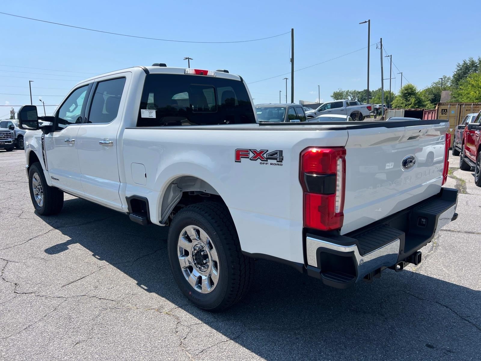 2025 Ford Super Duty F-250 SRW LARIAT 4WD CREW CAB 6.75' PUG PACKAGE