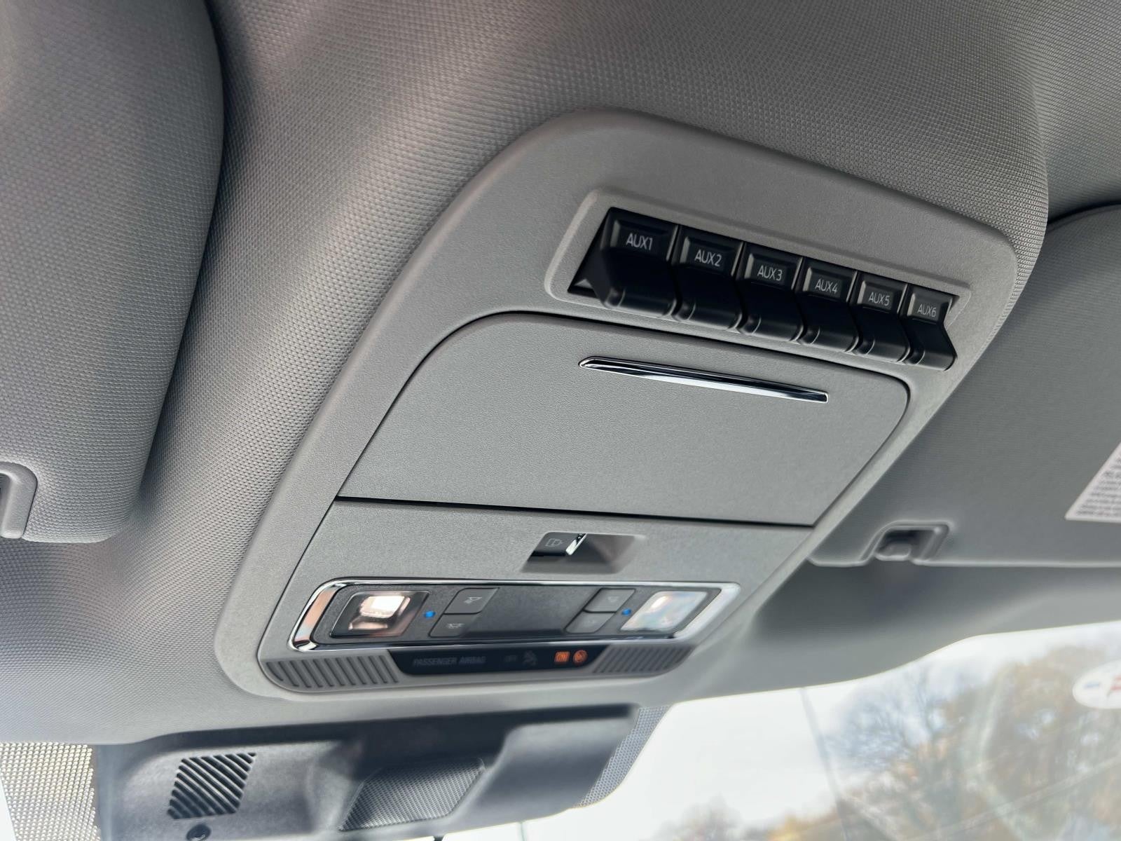 2026 Ford Super Duty F-250 SRW LARIAT 4WD CREW CAB 6.75'